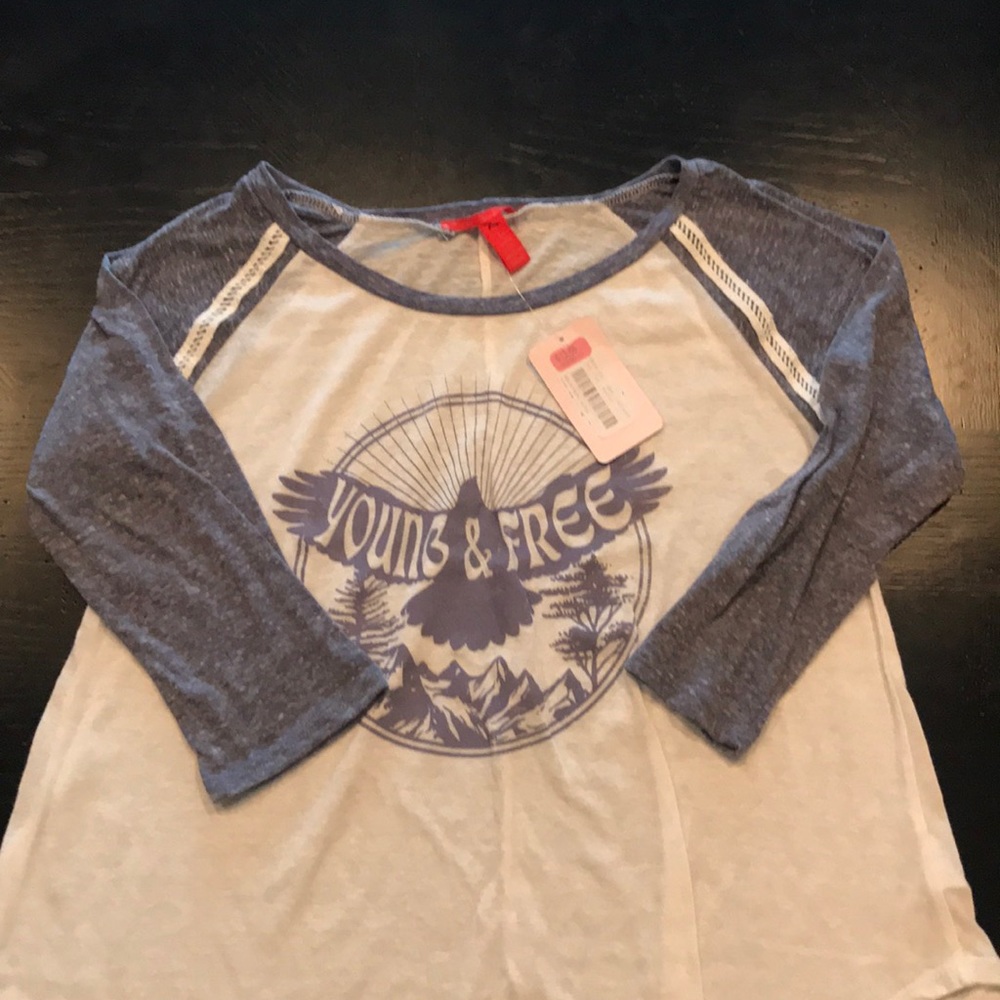 NWT juniors 3/4 sleeve